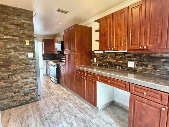 8226 NW 8th Pl 6, Plantation FL 33324