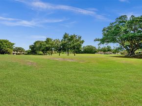 700 E Coco Plum Cr 8, Plantation FL 33324