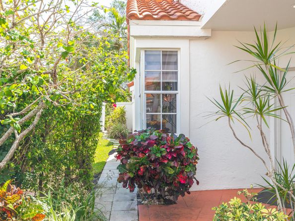 17720 Candlewood Ter Terrace, Boca Raton FL 33487