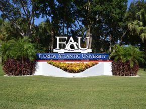 3127 Spanish Trail 14, Delray Beach FL 33483