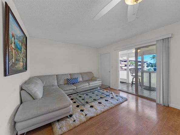 5300 Washington St D206, Hollywood FL 33021