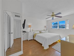 5300 Washington St D206, Hollywood FL 33021