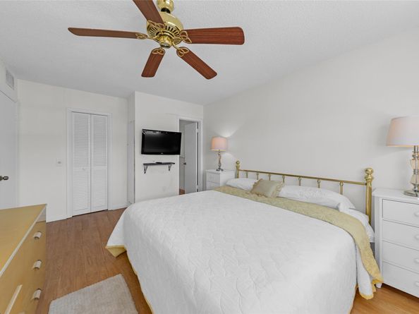 5300 Washington St D206, Hollywood FL 33021