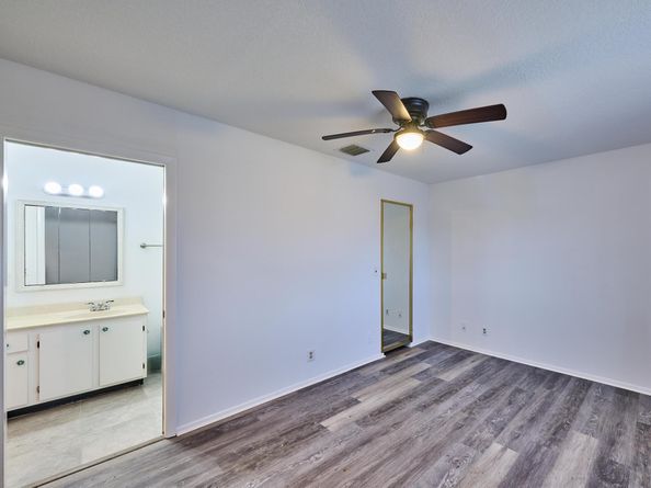 2638 Gately Drive E 106, West Palm Beach FL 33415