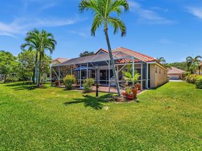 8895 Lake Park Cir, Davie FL 33328