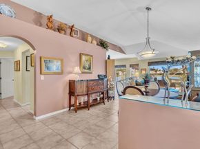 8895 Lake Park Cir, Davie FL 33328