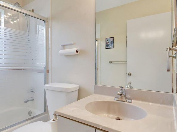 16590 NW 9th Street, Pembroke Pines FL 33028