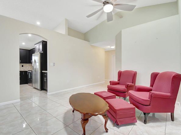 16590 NW 9th Street, Pembroke Pines FL 33028