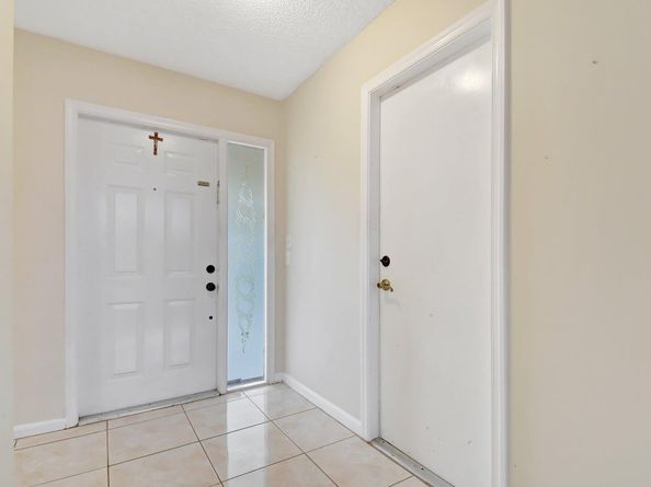 16590 NW 9th Street, Pembroke Pines FL 33028