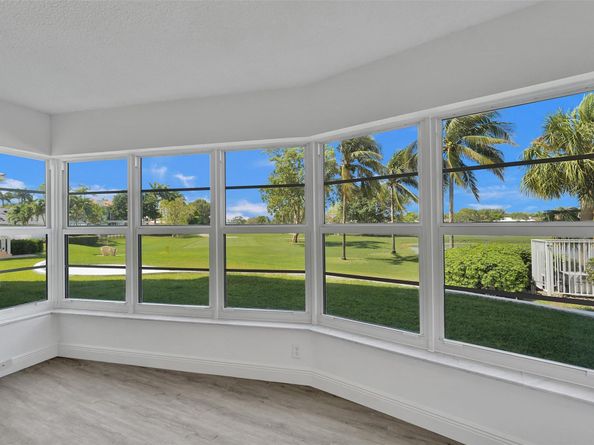 2500 NE 48th Ln 103, Fort Lauderdale FL 33308