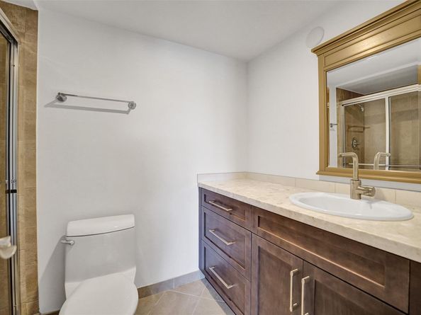 2500 NE 48th Ln 103, Fort Lauderdale FL 33308