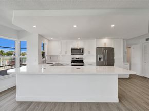 2500 NE 48th Ln 103, Fort Lauderdale FL 33308