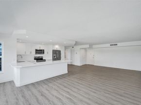 2500 NE 48th Ln 103, Fort Lauderdale FL 33308