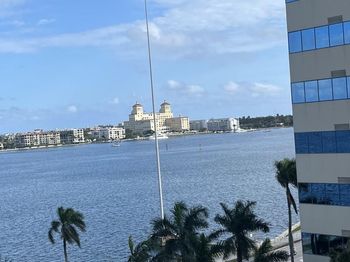 1551 N Flagler Dr