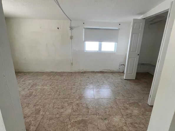 711 Fernwood Drive, West Palm Beach FL 33405
