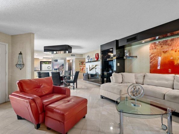 15321 Strathearn Drive 10902, Delray Beach FL 33446