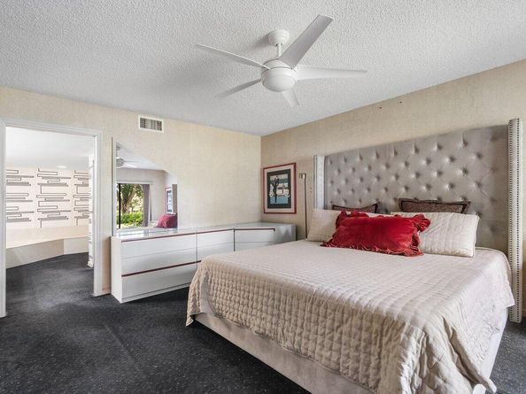 15321 Strathearn Drive 10902, Delray Beach FL 33446
