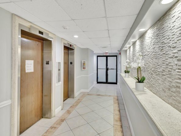 2016 Bay Drive 907, Miami Beach FL 33141