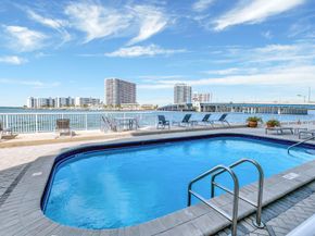 2016 Bay Drive 907, Miami Beach FL 33141