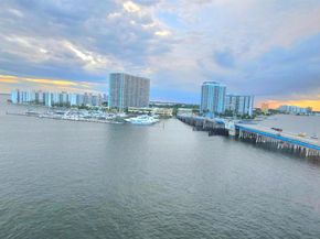 2016 Bay Drive 907, Miami Beach FL 33141