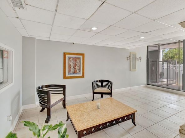 2016 Bay Drive 907, Miami Beach FL 33141