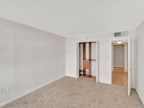 2016 Bay Drive 907, Miami Beach FL 33141