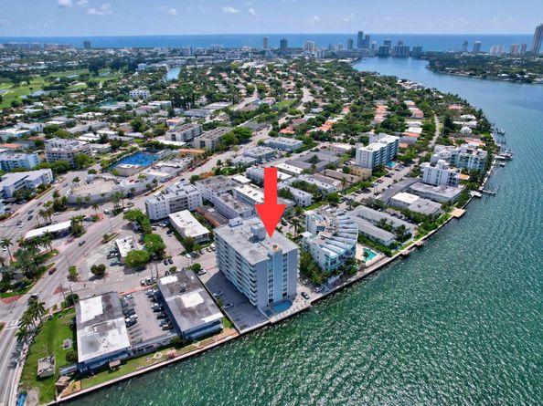 2016 Bay Drive 907, Miami Beach FL 33141