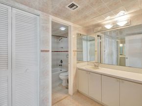 2016 Bay Drive 907, Miami Beach FL 33141
