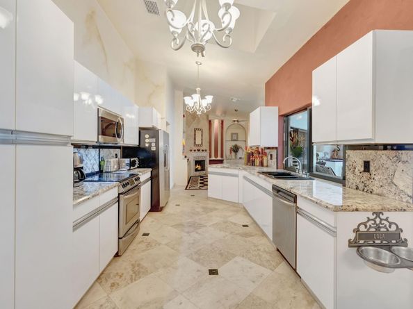 5355 NW 77th Ter, Coral Springs FL 33067