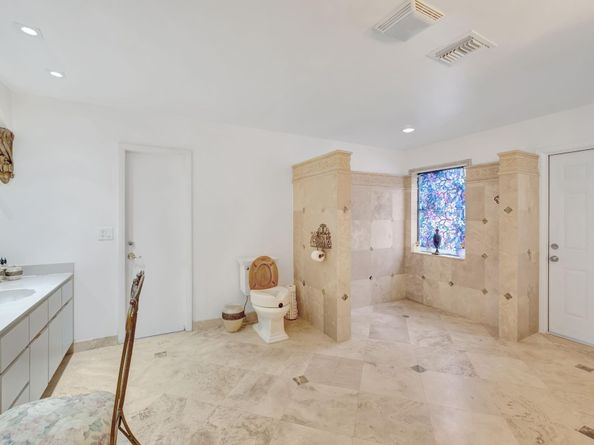 5355 NW 77th Ter, Coral Springs FL 33067
