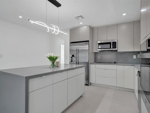 1010 N 16th Ave, Hollywood FL 33020