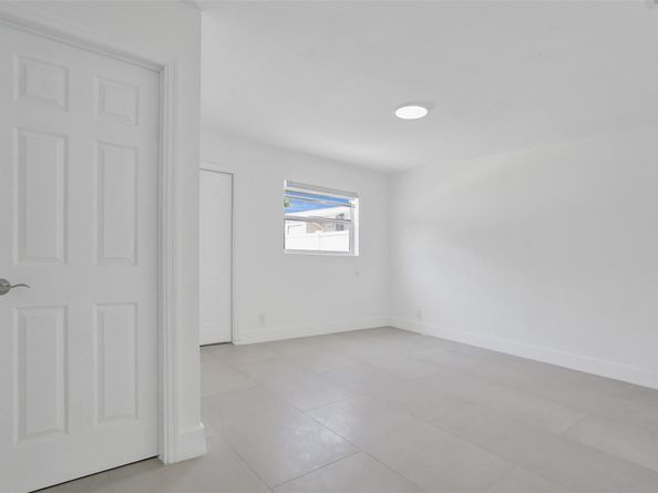 1010 N 16th Ave, Hollywood FL 33020