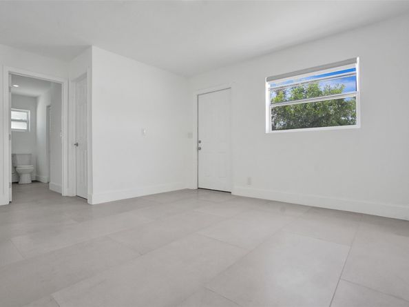 1010 N 16th Ave, Hollywood FL 33020