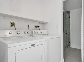1010 N 16th Ave, Hollywood FL 33020