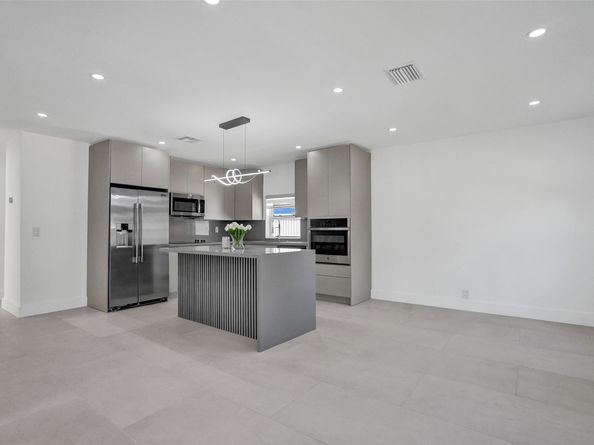 1010 N 16th Ave, Hollywood FL 33020