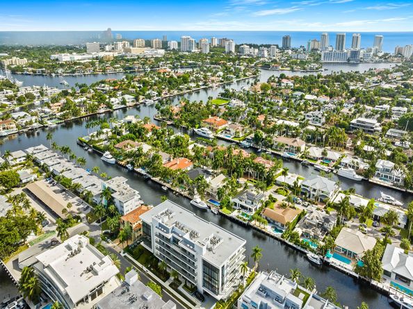 160 Isle Of Venice Dr 203, Fort Lauderdale FL 33301