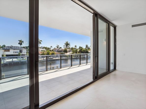 160 Isle Of Venice Dr 203, Fort Lauderdale FL 33301
