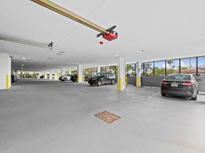 160 Isle Of Venice Dr 203, Fort Lauderdale FL 33301