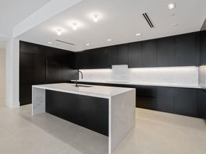 160 Isle Of Venice Dr 203, Fort Lauderdale FL 33301
