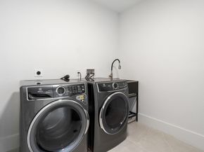 160 Isle Of Venice Dr 203, Fort Lauderdale FL 33301