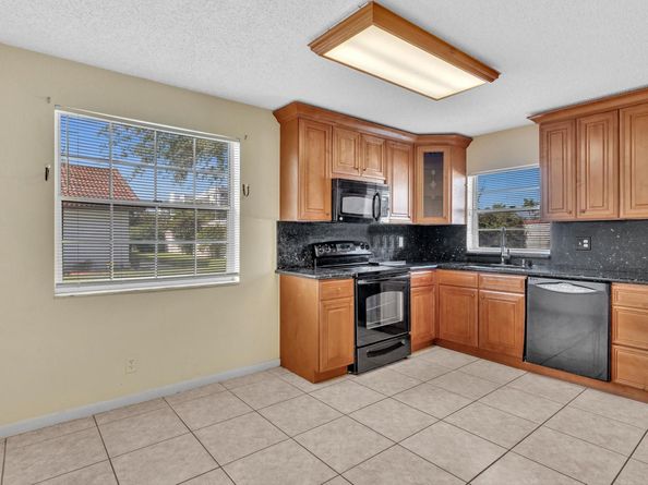 8957 NW 23rd St 8957, Coral Springs FL 33065