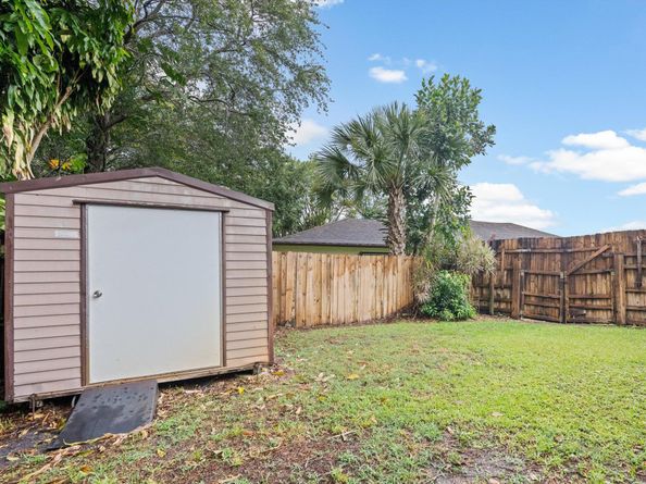 975 Ryanwood Drive, West Palm Beach FL 33413