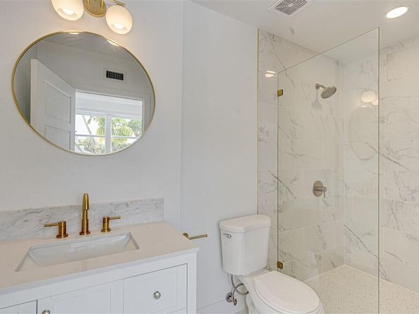 422 N Lakeside Drive, Lake Worth Beach FL 33460