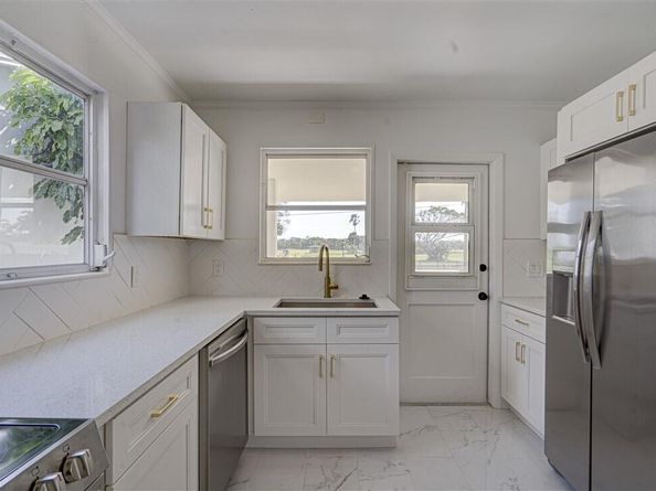 422 N Lakeside Drive, Lake Worth Beach FL 33460
