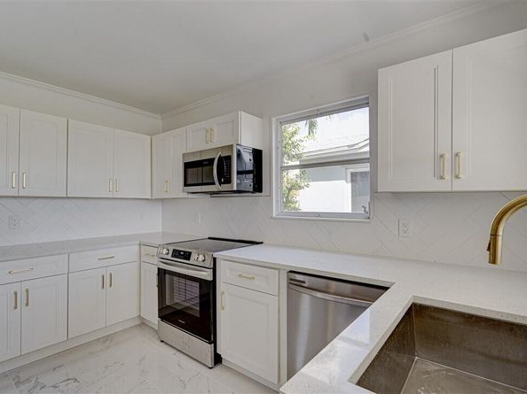 422 N Lakeside Drive, Lake Worth Beach FL 33460