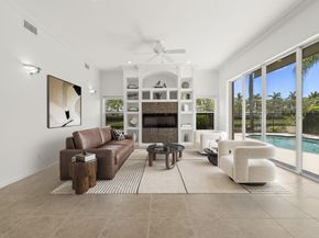 3707 Oak Ridge Cir, Weston FL 33331