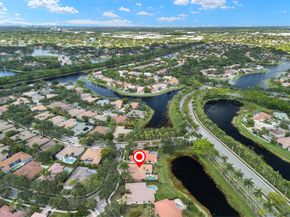 3707 Oak Ridge Cir, Weston FL 33331