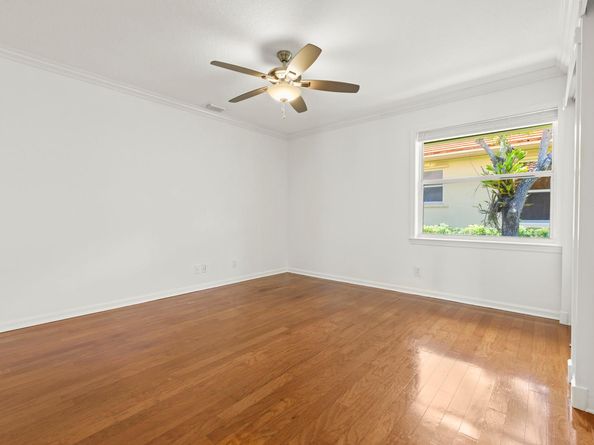 3707 Oak Ridge Cir, Weston FL 33331
