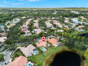 3707 Oak Ridge Cir, Weston FL 33331