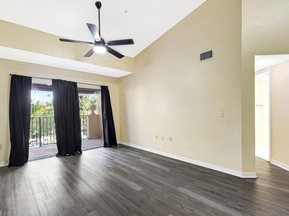 4101 San Marino 303 Boulevard 303, West Palm Beach FL 33409